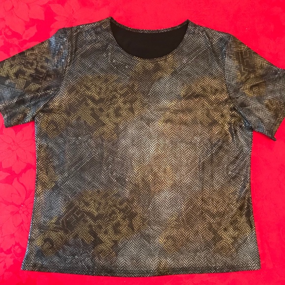 2 pc 〰️Light jacket & Top〰️ - Picture 3 of 7